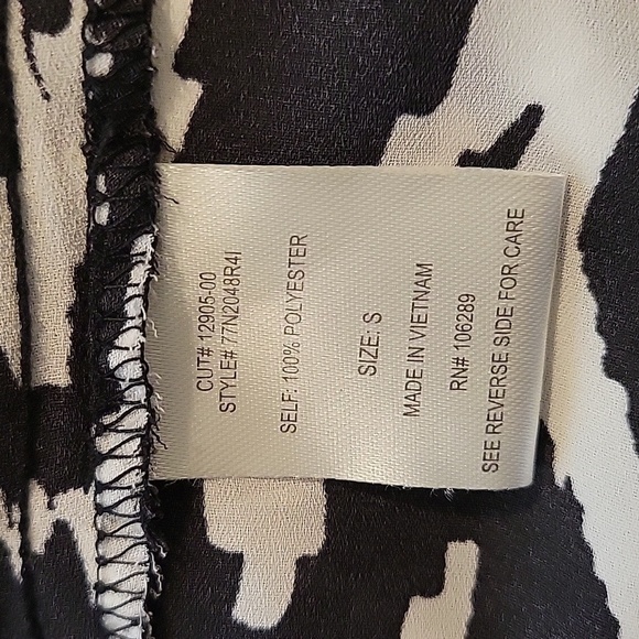 Society Girl small black and white print with colorful embroidery tank top - Picture 5 of 6